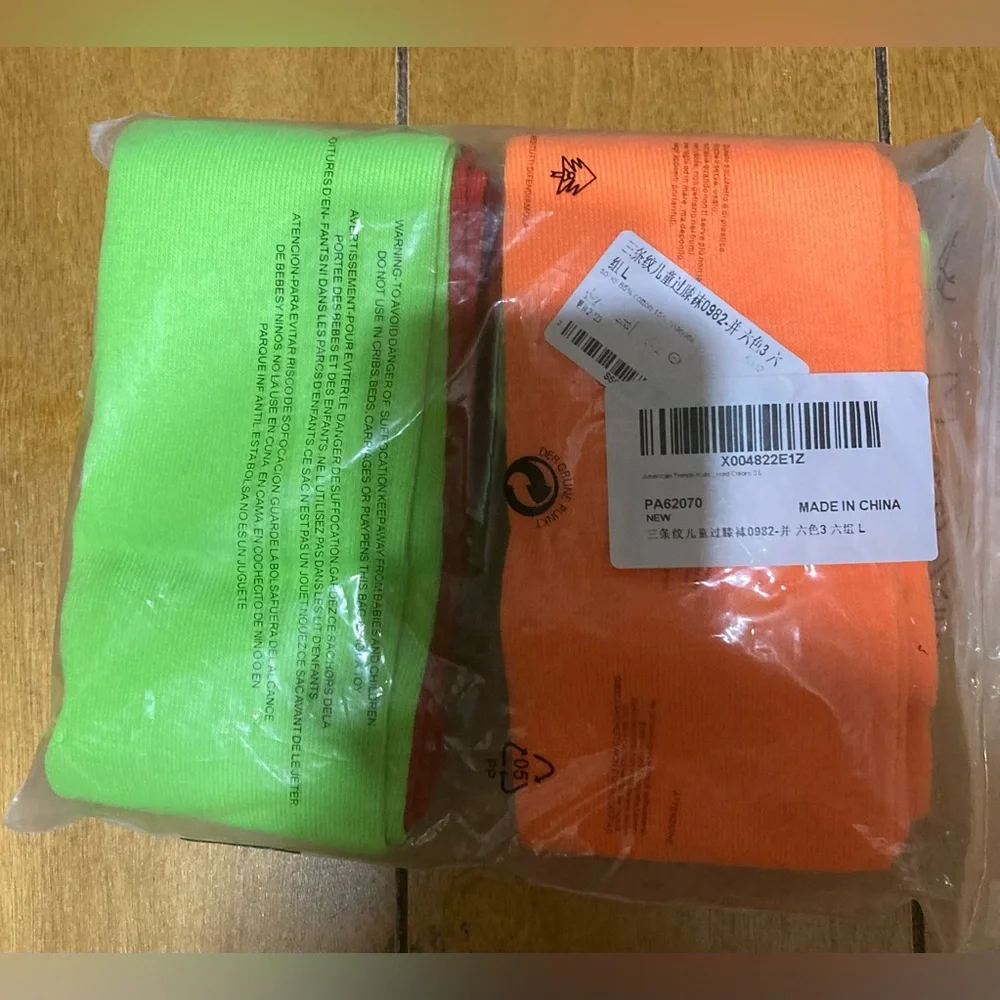 NWT American Trends Kids Size Large Neon Orange, Green and Red Socks (6 Pair)